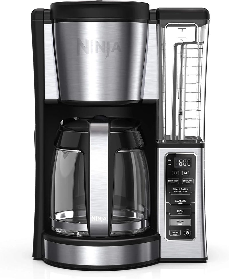 Programmable coffee machine, featuring two brewing modes, adjustable pre-heating plate and delayed brewing function V1