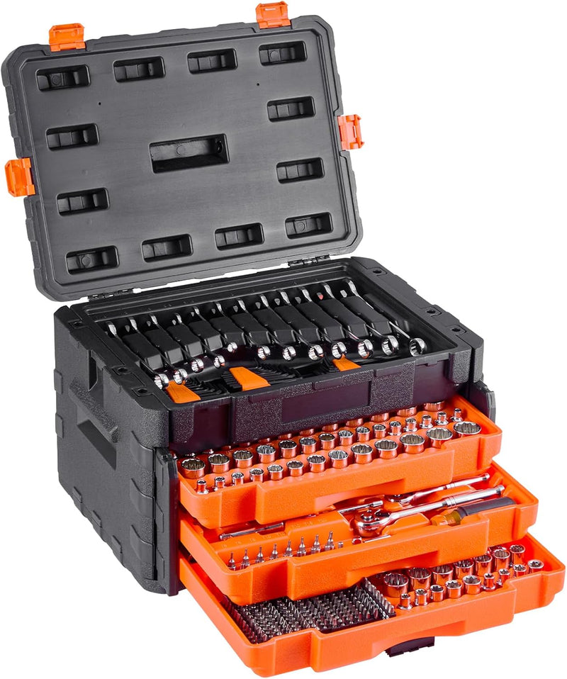 Mechanical tool kits and socket sets, consisting of 450 pieces, available in sizes of 1/4 inch, 3/8 inch and 1/2 inch, deep and standard socket types, conforming to the standards of the American Society of Automotive Engineers, with American metric m P5
