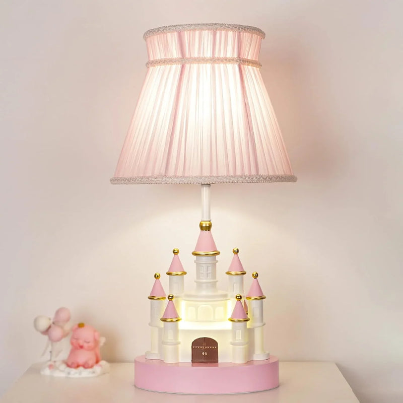 Cartoon children's table. Light pink bedside table. Princess-style cute castle-shaped resin material lamp for girls' bedroom and living room, with fabric shade cover. O1