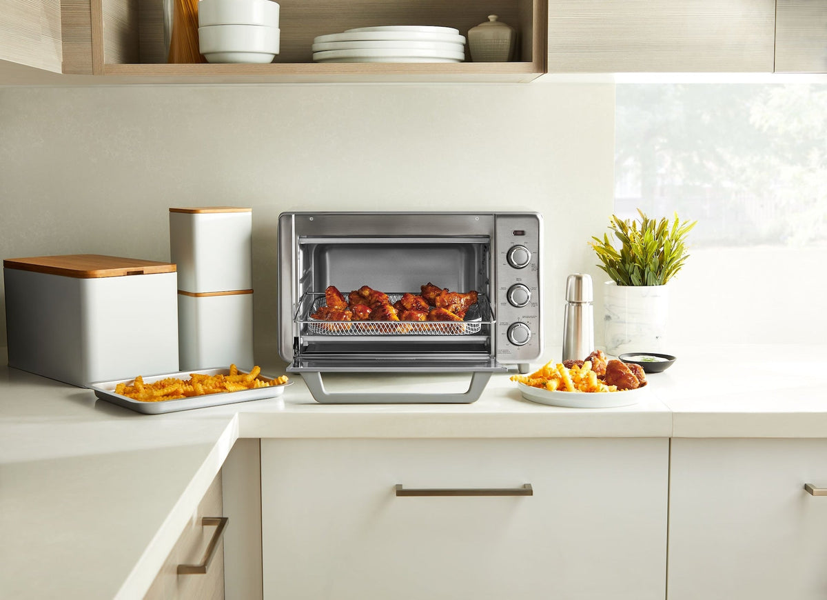 Black & Decker Crisp 'N bake 6-Slice Air Fryer Toaster Oven, Stainless Steel, 5 Cooking Functions