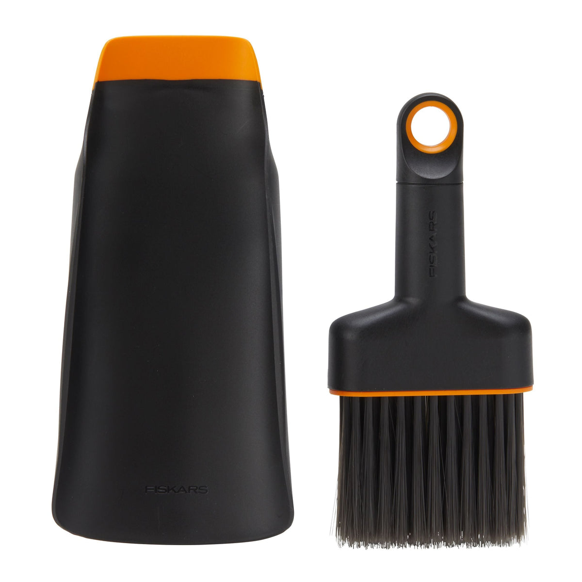 Fiskars 2-in-1 Double Sided Scoop & Brush Indoor Gardening Tool