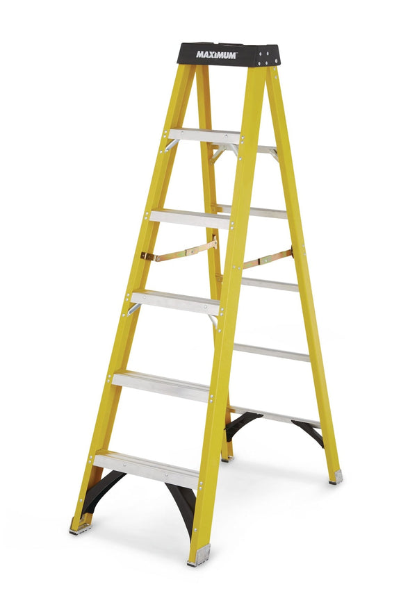 MAXIMUM Grade 1A Fibreglass Step Ladder, 300-lb 6-ft Q0