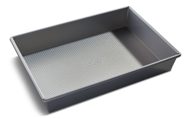 PADERNO Professional Non-Stick Rectangular Cake Pan, 9 x 13-in T8