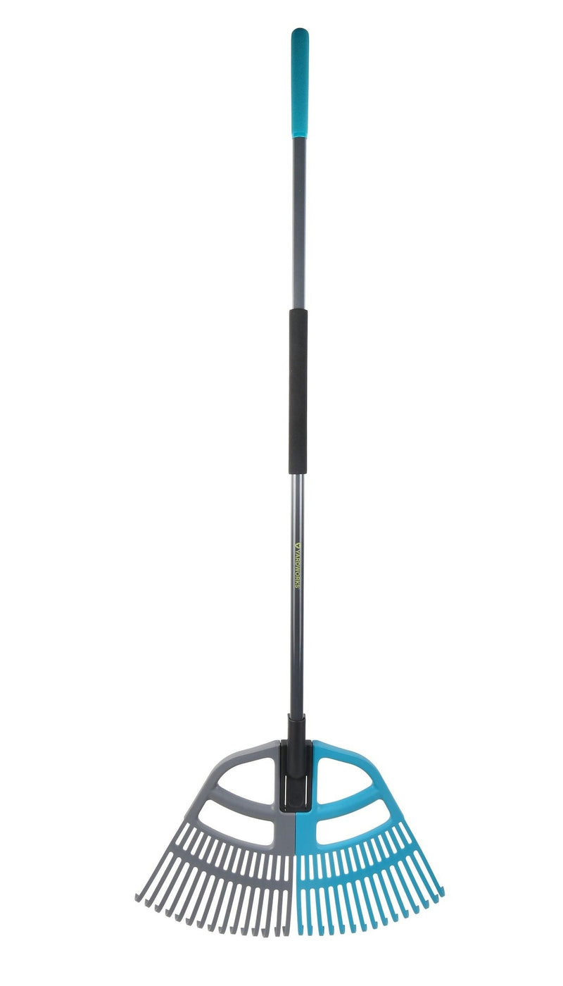 Yardworks 3-in-1 30-Tine Leaf Rake with Fibreglass Shaft, 24-1/2-in Wide B1
